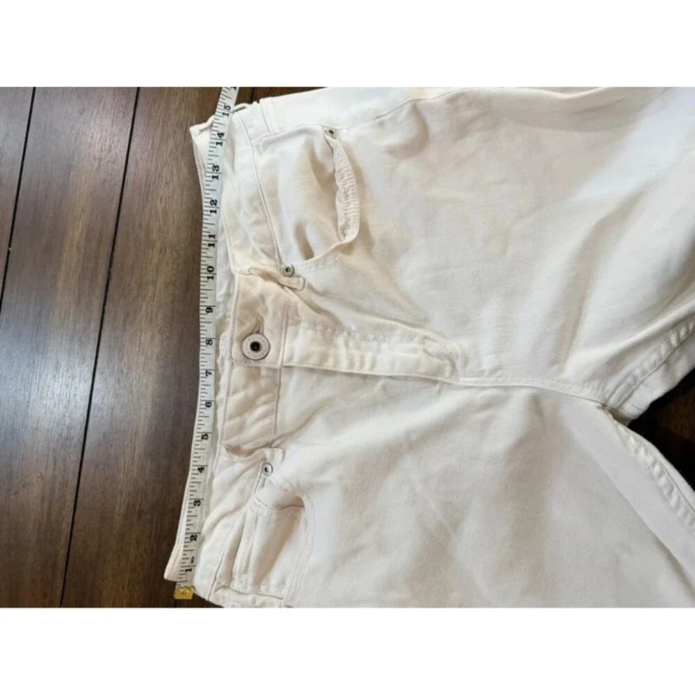 Maurices 13/14 White Cropped Straight Leg Jeans Raw Hem
